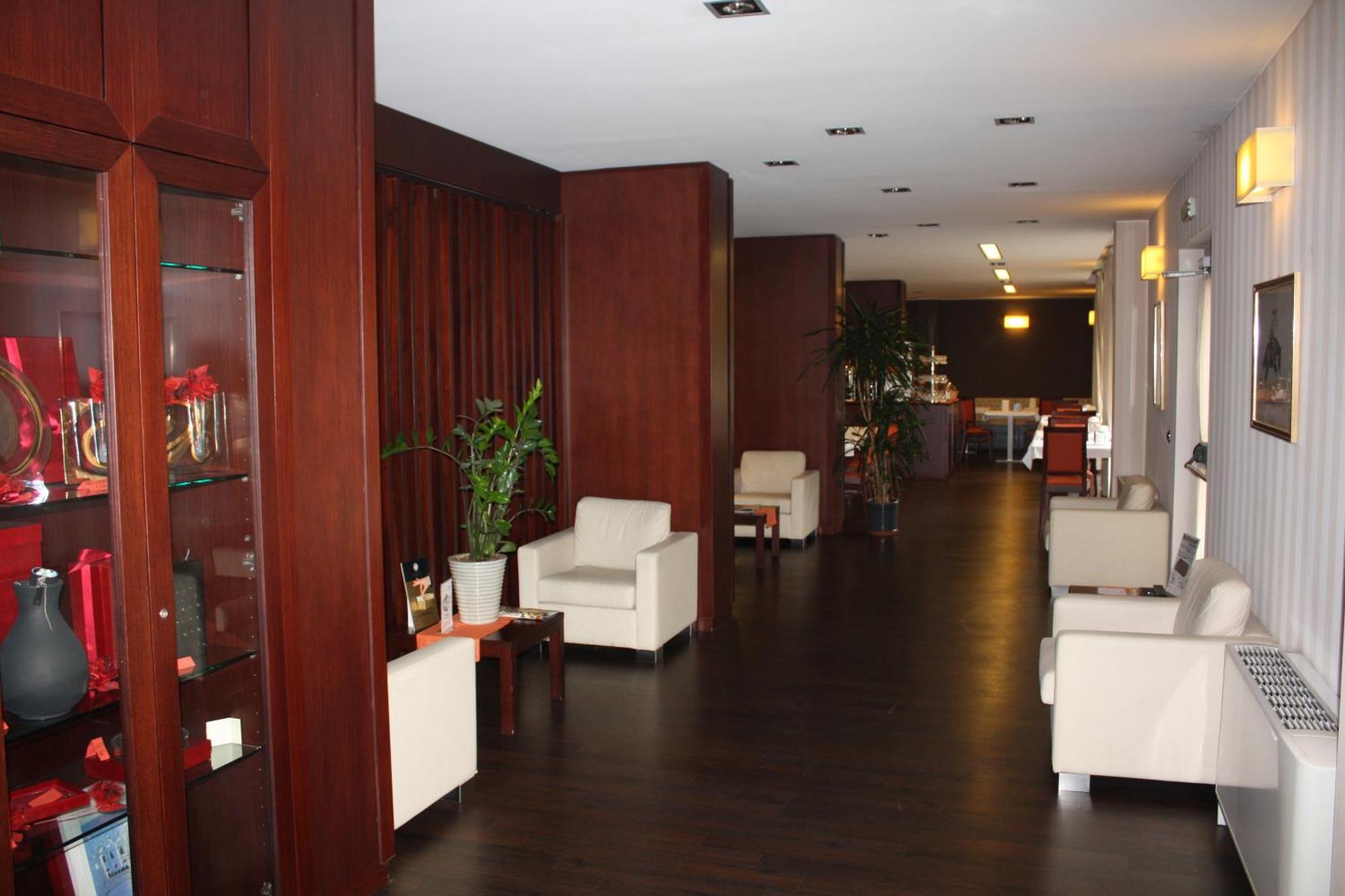 Hotel 2C Legnano Buitenkant foto