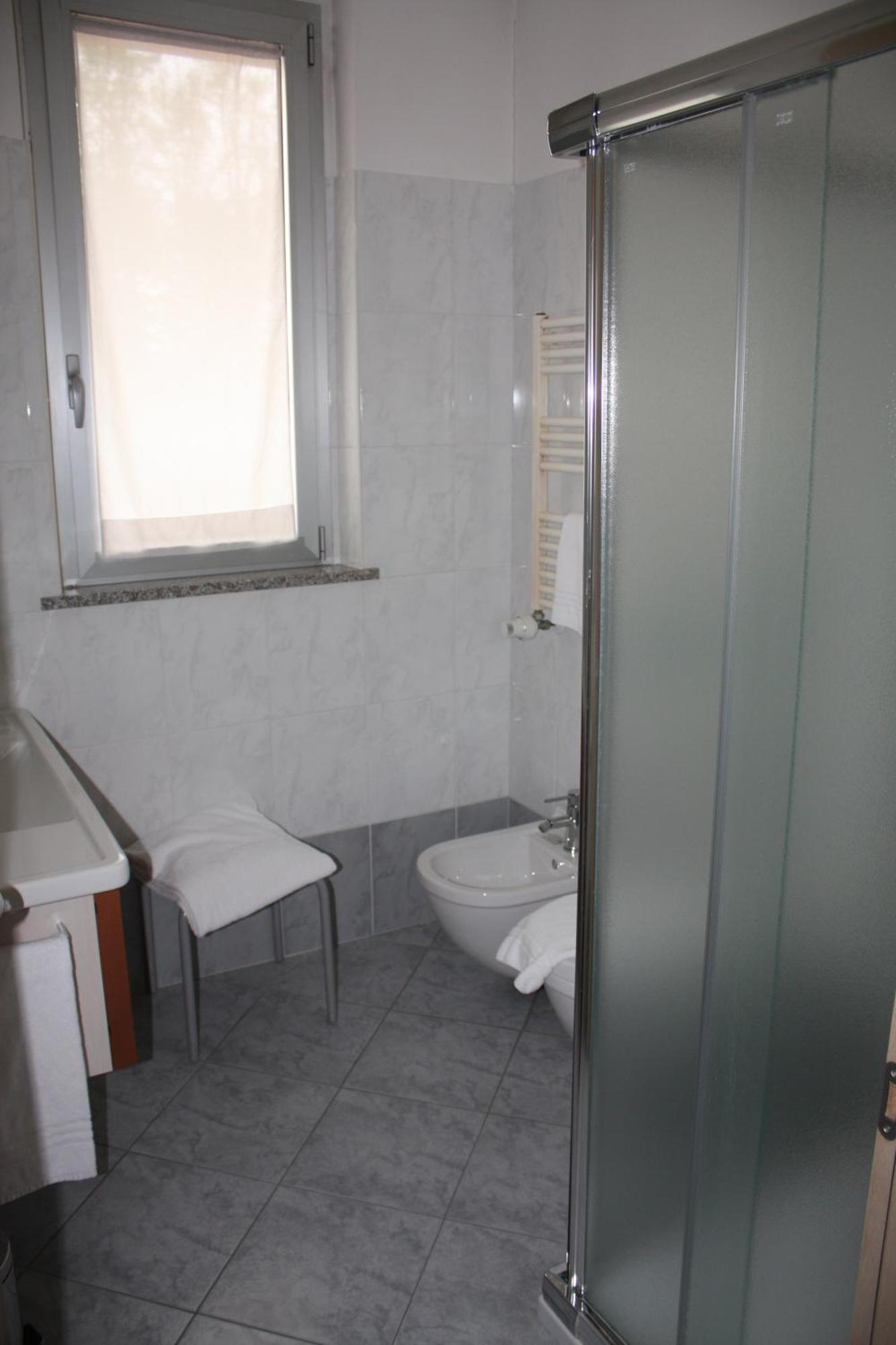 Hotel 2C Legnano Buitenkant foto