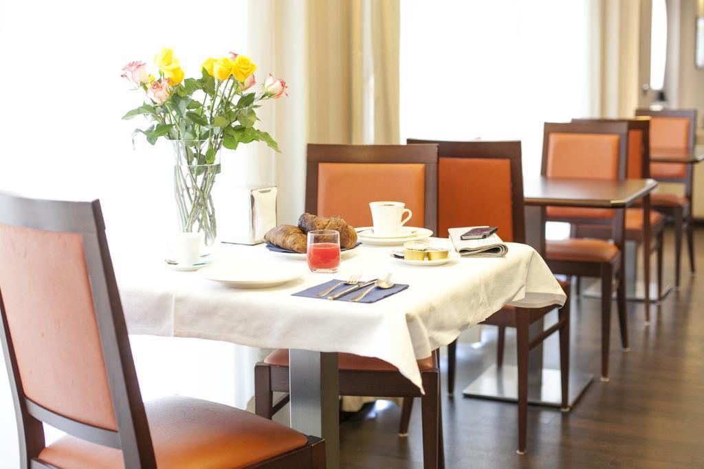 Hotel 2C Legnano Buitenkant foto