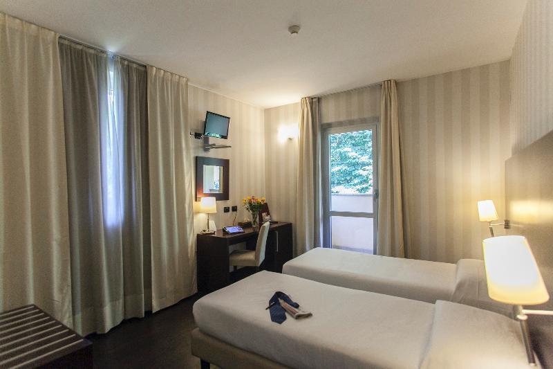 Hotel 2C Legnano Buitenkant foto